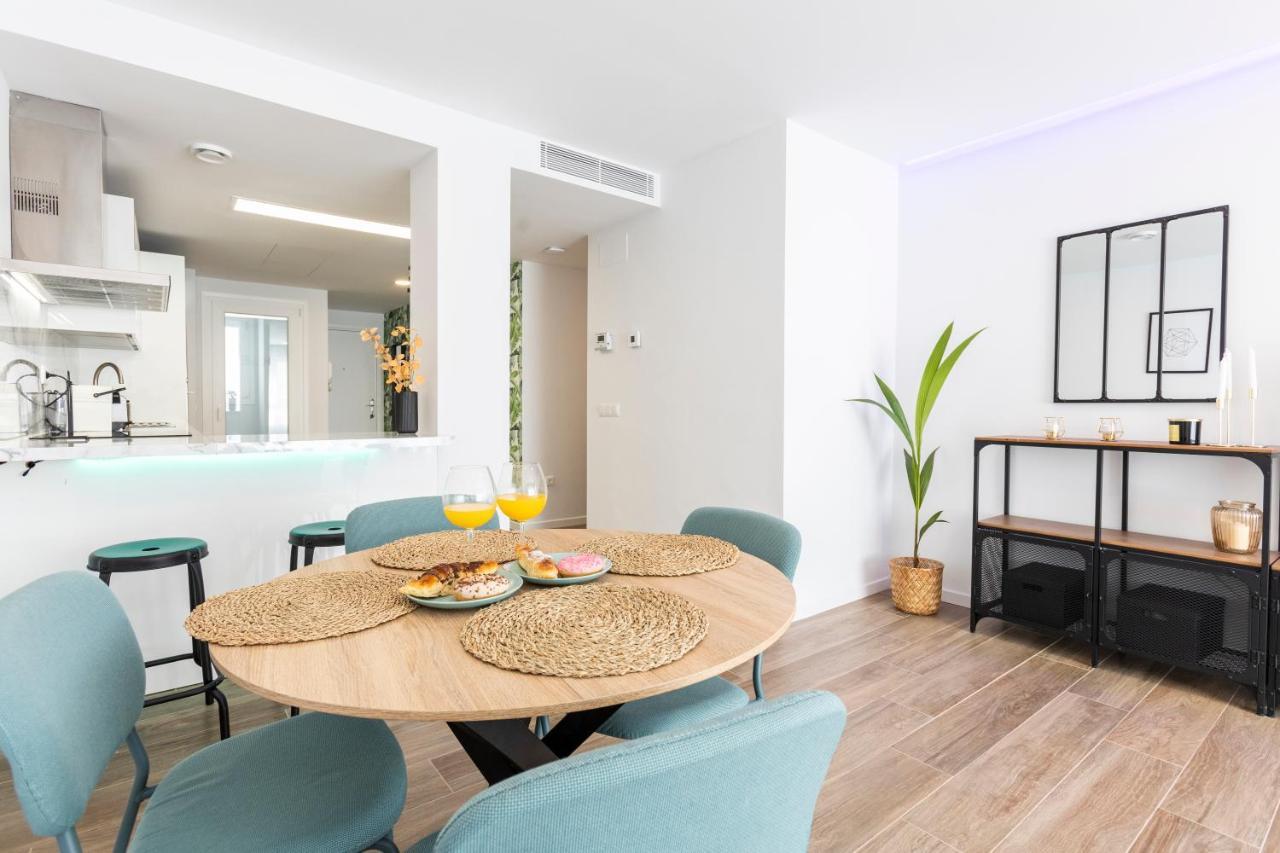Fabuloso Apartamento Nuevo Con Parking Y Piscina Malaga Exterior photo