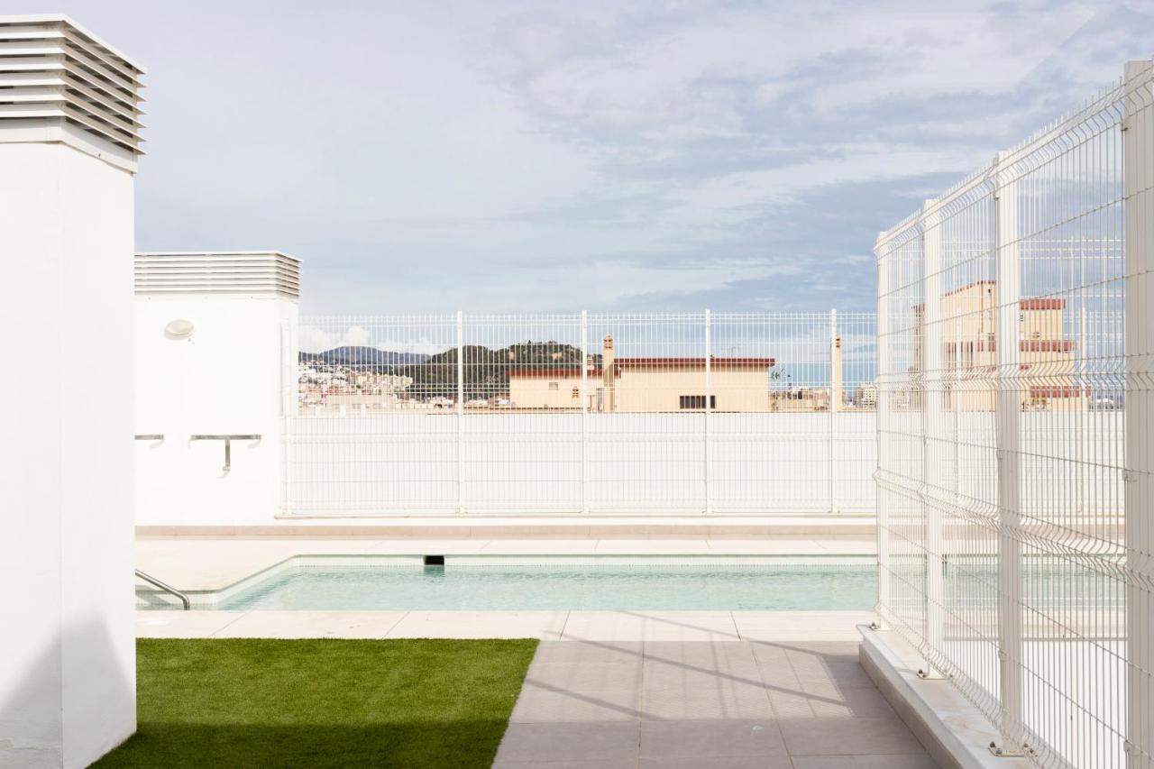 Fabuloso Apartamento Nuevo Con Parking Y Piscina Malaga Exterior photo
